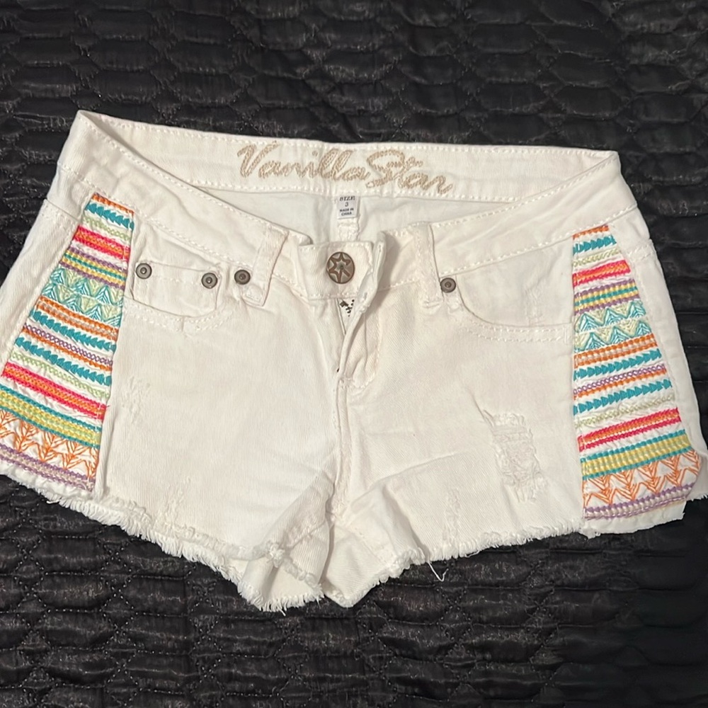 Vanilla Star cutoff shorts